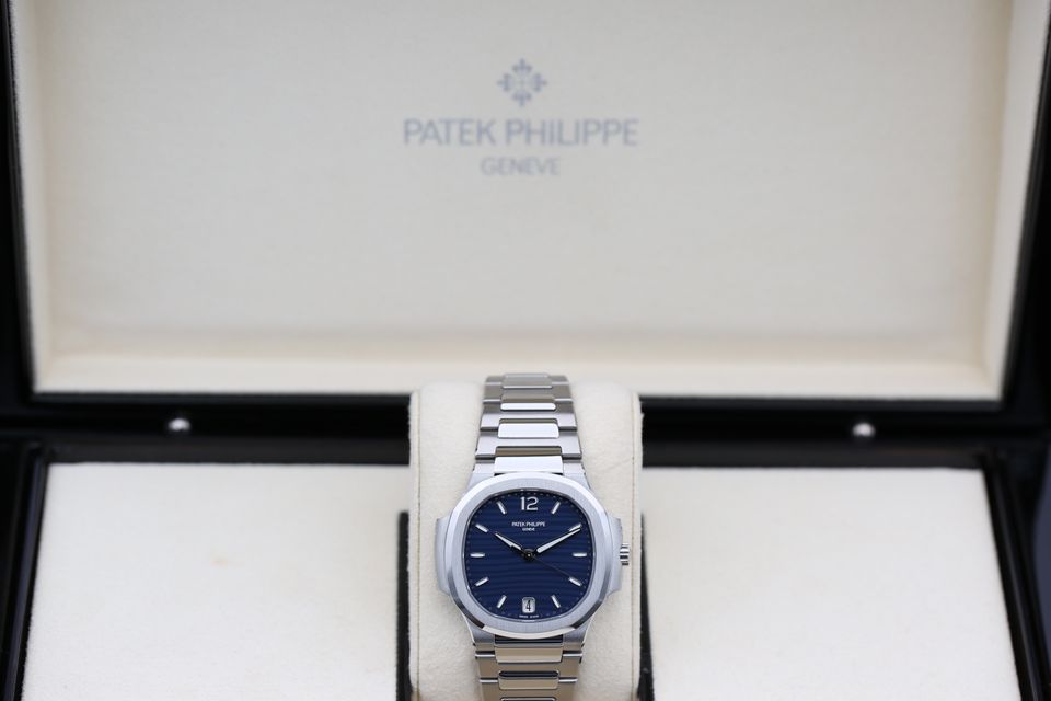Patek Philippe Nautilus 7118/1A-001 Image 4